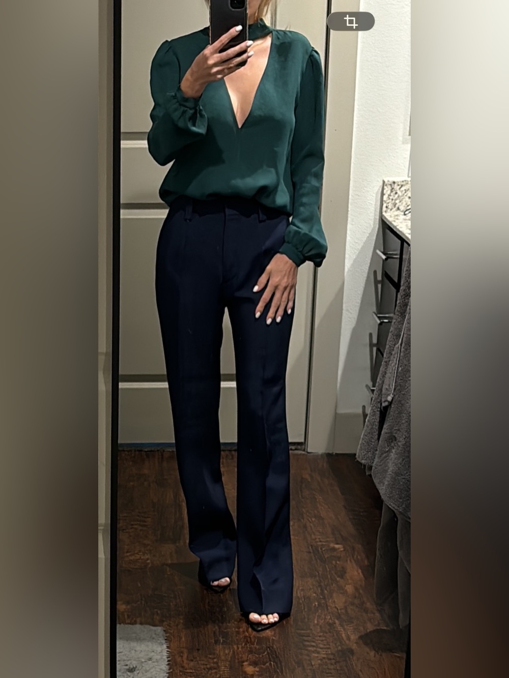 Victoria Beckham vomen’s Navy Tailored Dress Pants